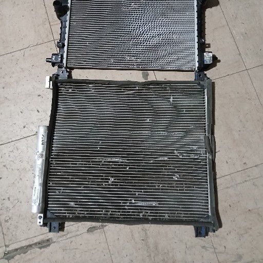 Suzuki swift radiator condenser - Private Seller