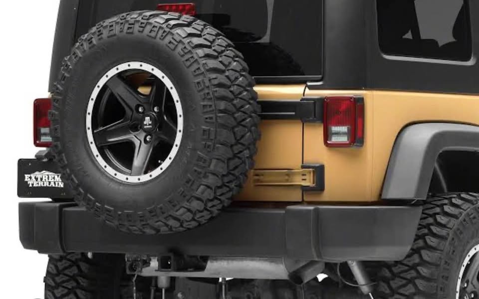 2007-2018 jeep wrangler rear bumper - Private Seller 2007-2018 jeep wrangler rear bumper - Private Seller