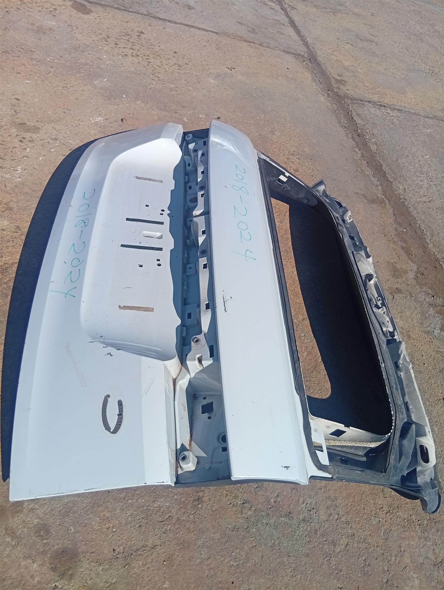 2018-2024 range rover Evoque tailgate for sale - Private Seller