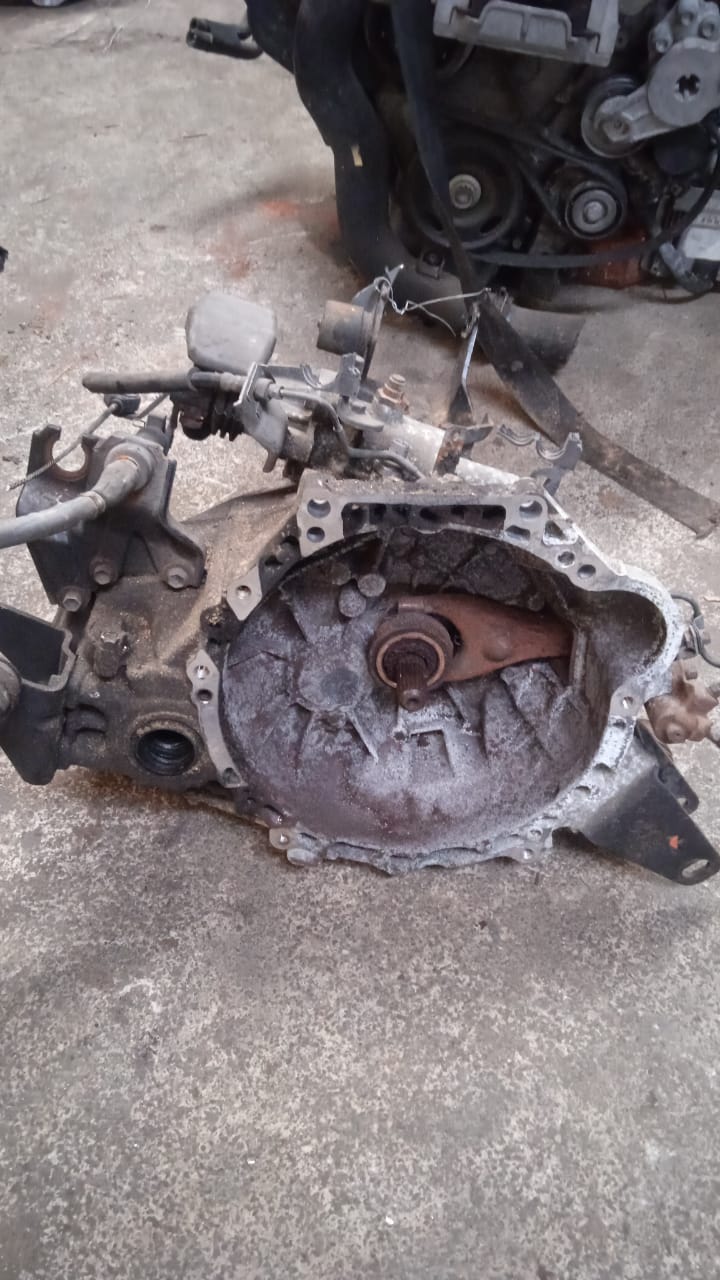 TOYOTA 3ZZ MANUAL 5 SPEED GEARBOX - Private Seller