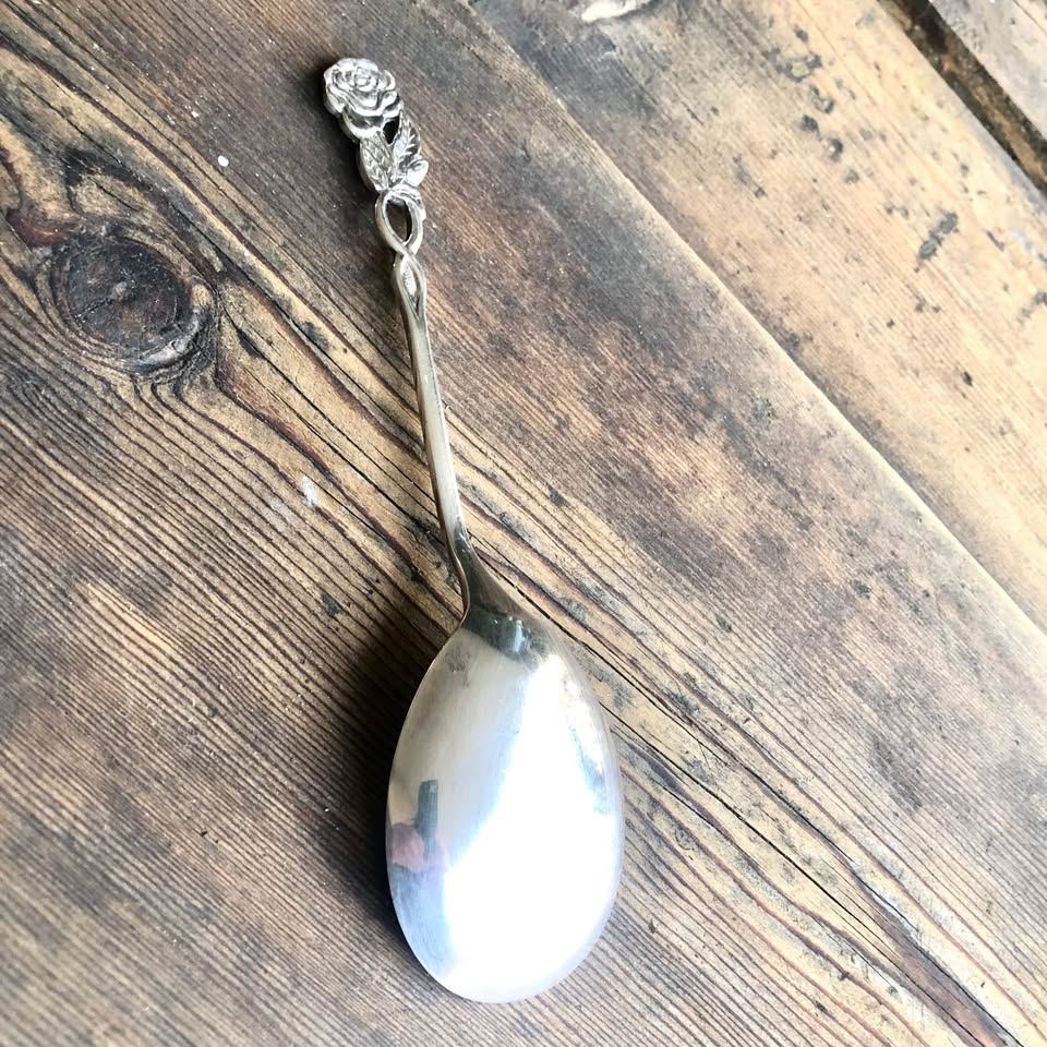 Elegant Silver-Plated Tablespoon with Porcelain Insert – Blue Floral Design & Rose Detail on Stem