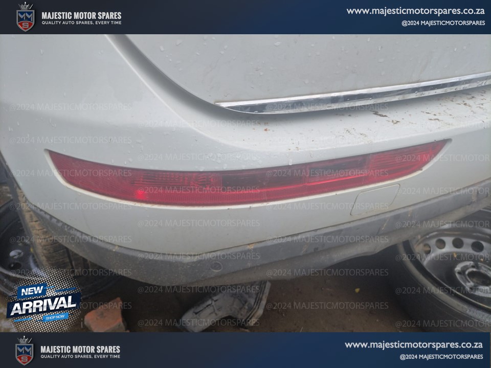 Audi Q5 2015 TDI Quattro Rear Bumper Reflector Lights for sale - Private Seller Audi Q5 2015 TDI Quattro Rear Bumper Reflector Lights for sale - Private Seller