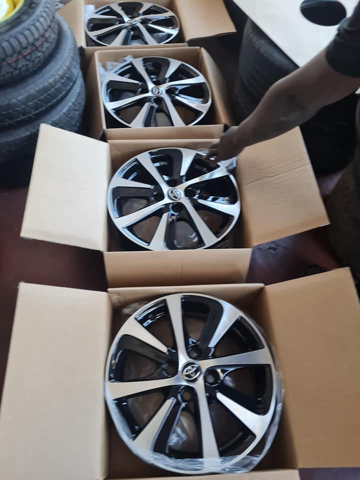 Toyota yaris Brand new mags size 15 pcd 4x100
