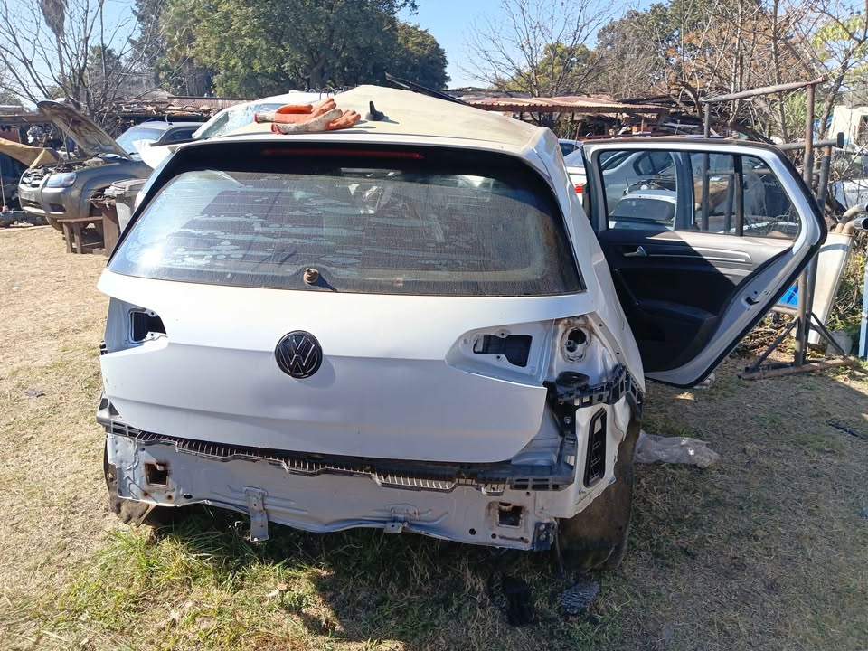 Golf 7 GTD Stripping for spares code 2 - Private Seller Golf 7 GTD Stripping for spares code 2 - Private Seller