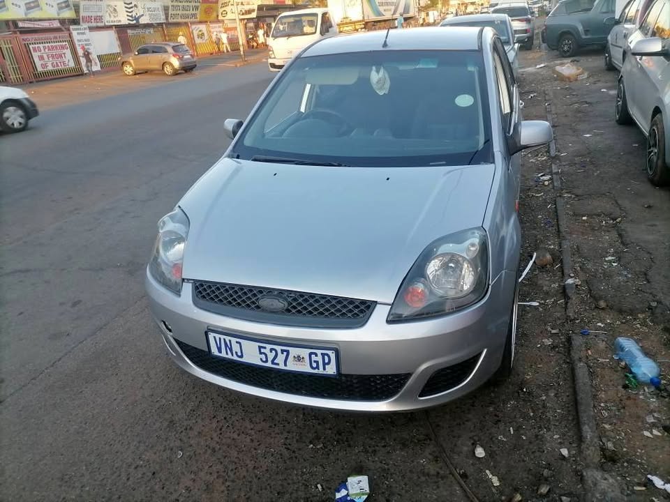 2007 Ford Fiesta 1.4 Hatchback with a Nice interior seat