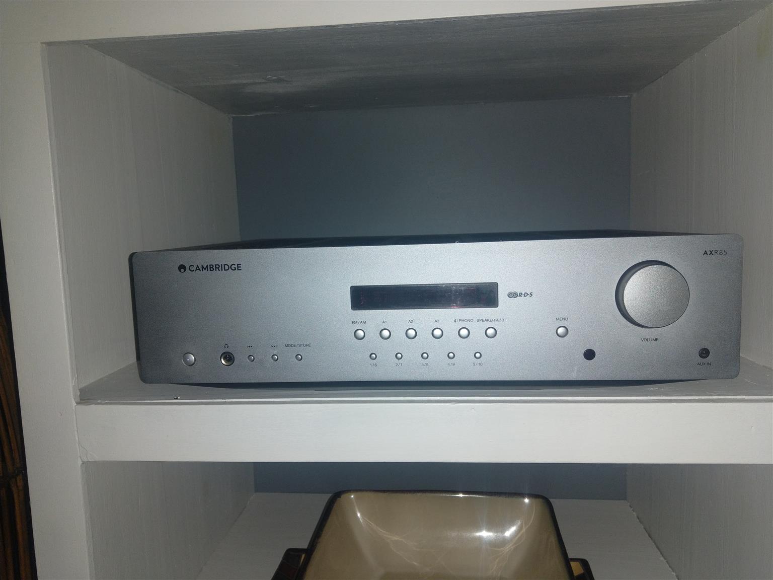 Cambridge audio AXR 85 in very good condition, remote, blue tooth, 85w per ch.