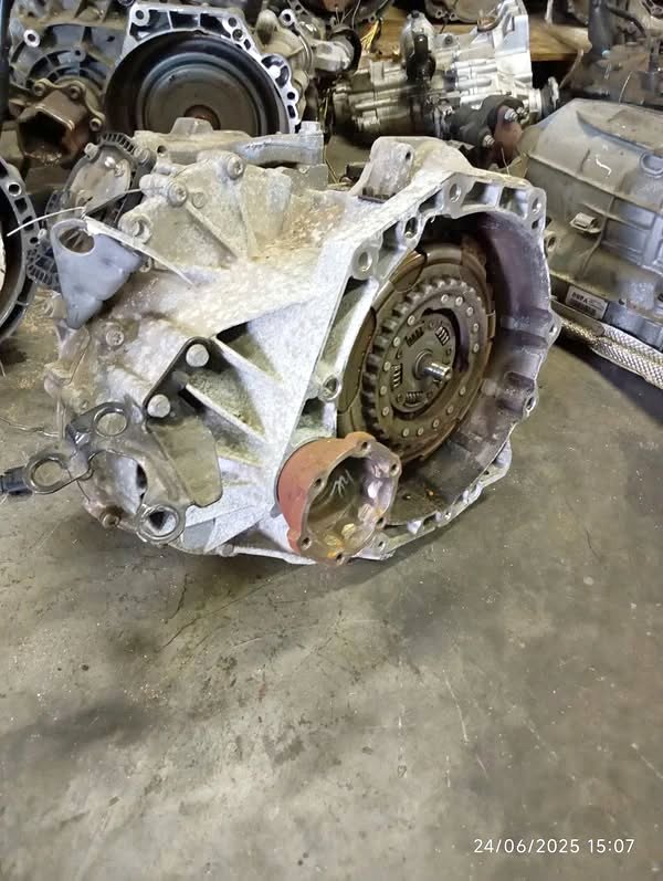 VW CTH GEARBOX AVAILABLE AT ROJAN ENGINES AND GEARBOXES - Private Seller VW CTH GEARBOX AVAILABLE AT ROJAN ENGINES AND GEARBOXES - Private Seller