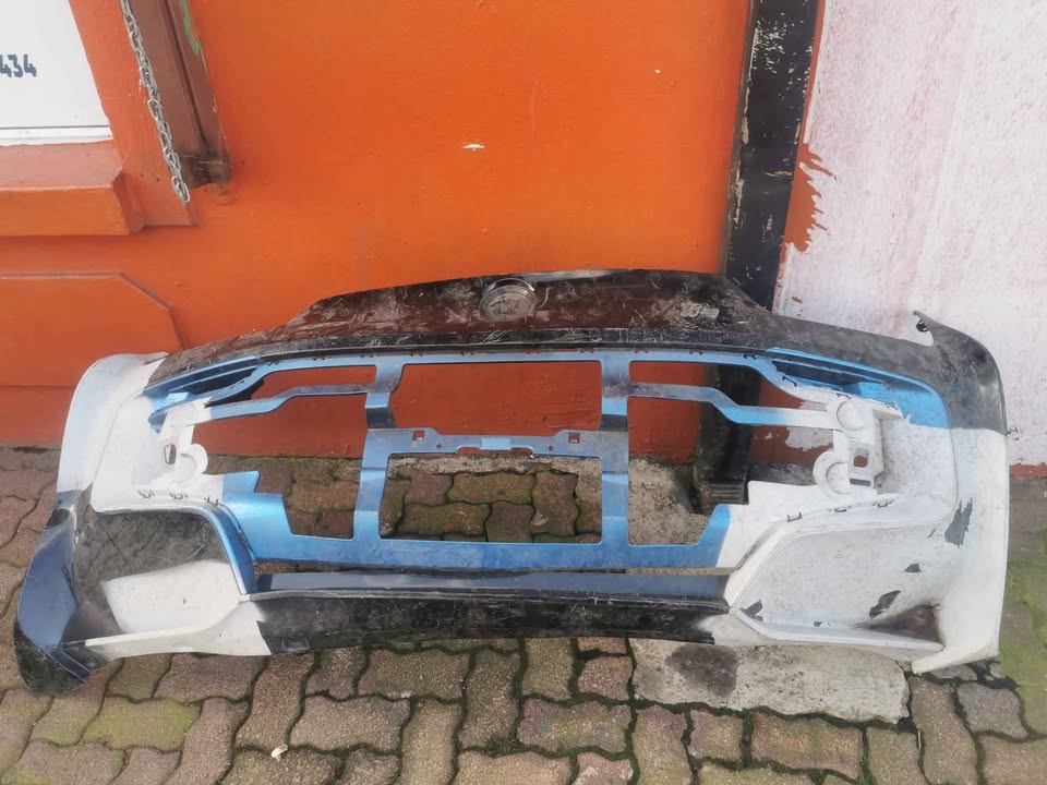 BMW i8 rear bumper - Private Seller BMW i8 rear bumper - Private Seller