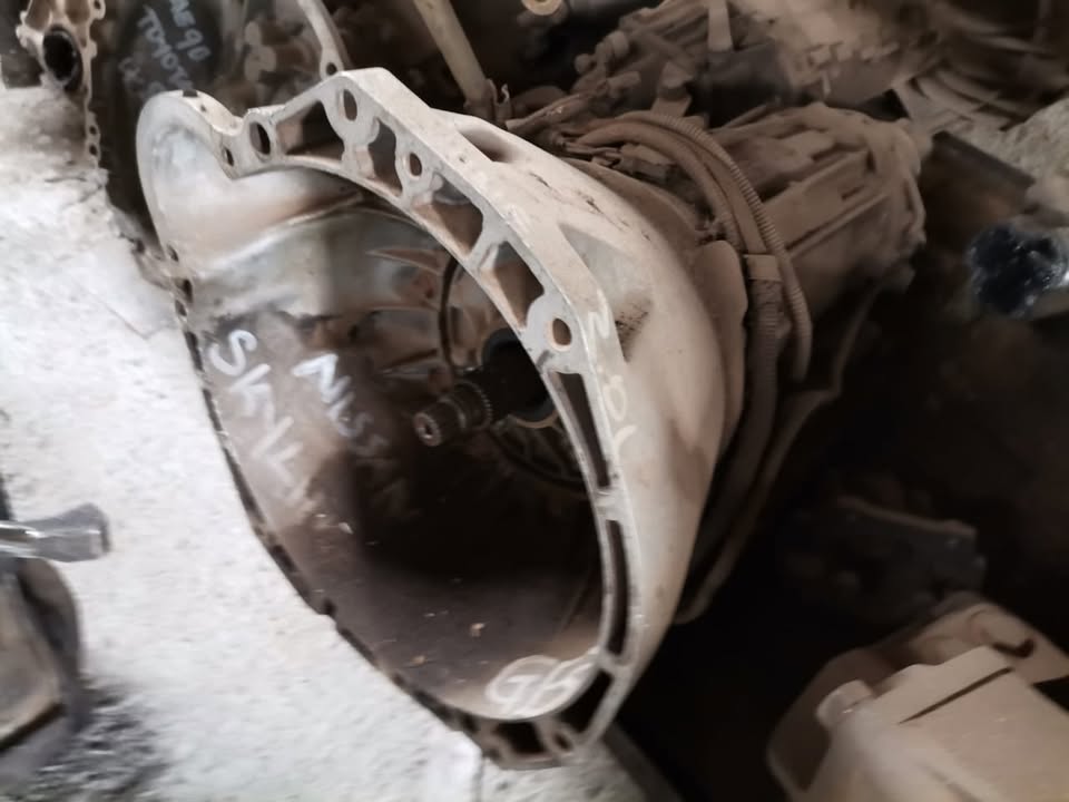 Nissan Skyline gearbox - Private Seller Nissan Skyline gearbox - Private Seller