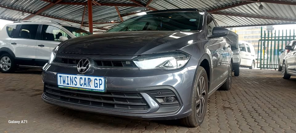 Volkwogen Polo 9 1.0 Tsi Comfortline manual petrol