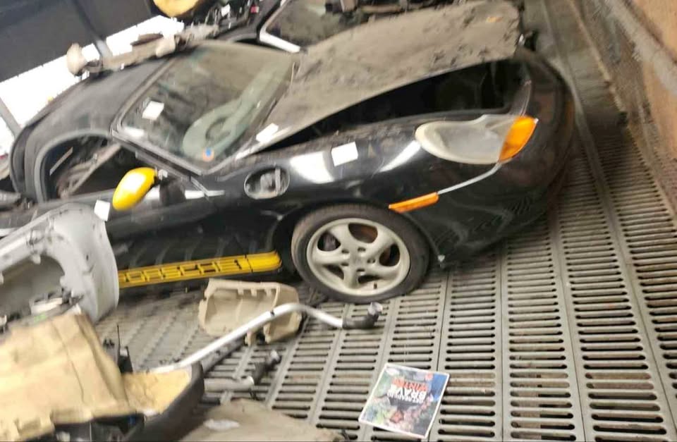 Porsche Boxster stripping parts - Private Seller Porsche Boxster stripping parts - Private Seller