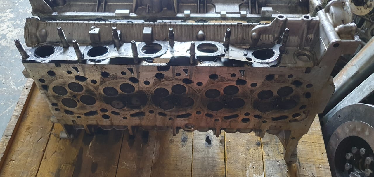 FORD RANGER 3.2 Cylinder head - Private Seller