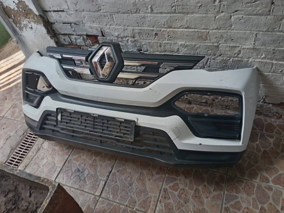 Renault Kiger Complete Bumper - Private Seller Renault Kiger Complete Bumper - Private Seller