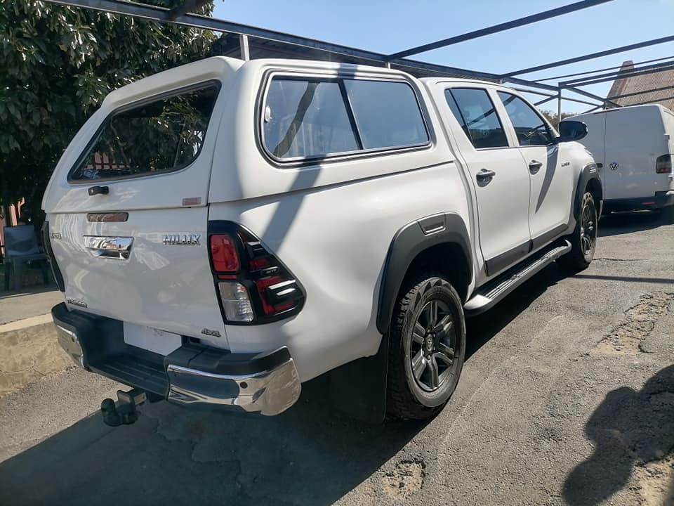 2021 Toyota Hilux 2.4 GD6 4x4 Double Cab with Canopy service book