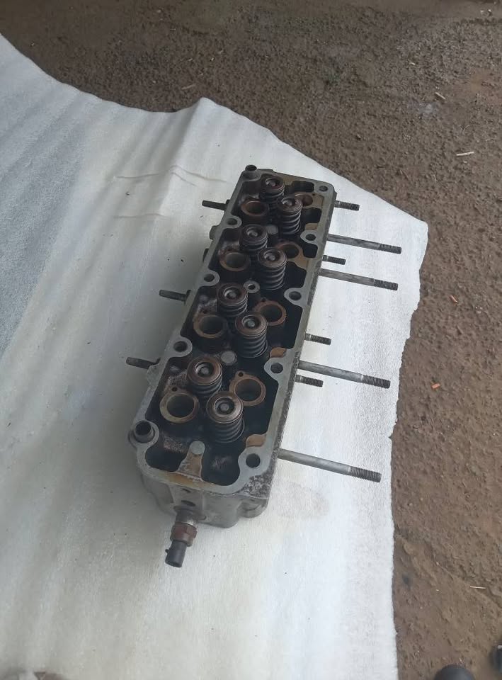 Opel corsa 1.4 cylinder head corsa b - Private Seller Opel corsa 1.4 cylinder head corsa b - Private Seller