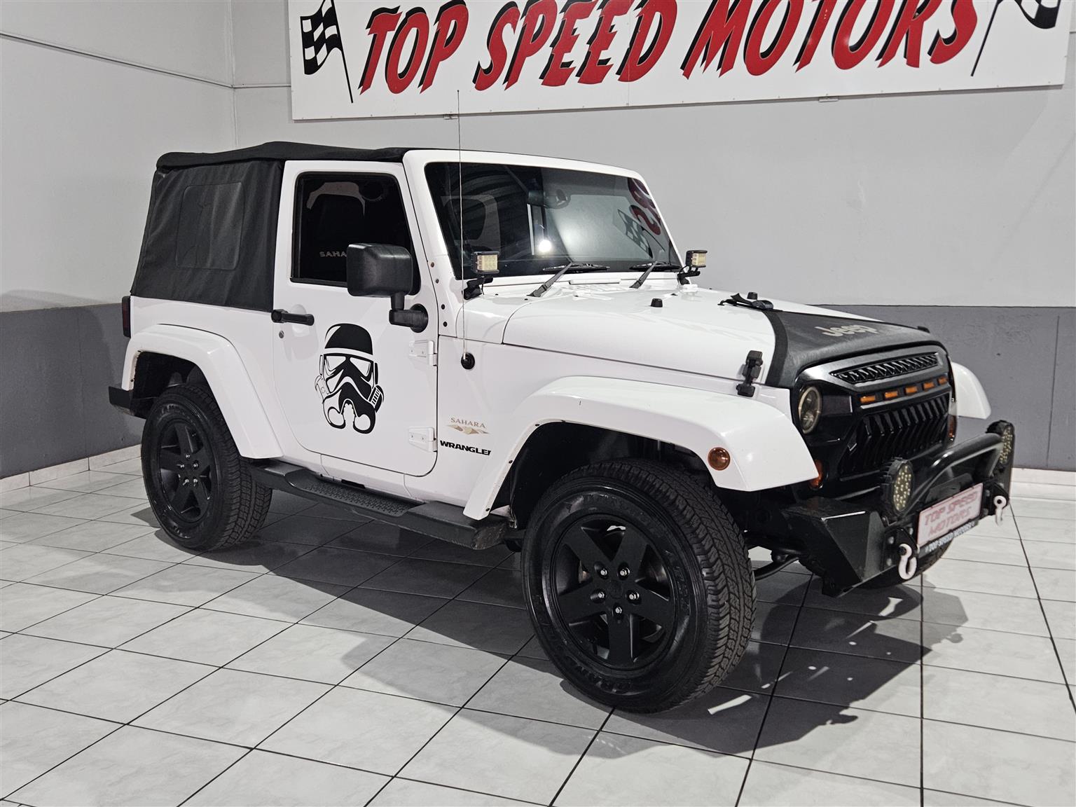 Used 2013 Jeep Wrangler 2.8CRD Sahara - Private Seller Used 2013 Jeep Wrangler 2.8CRD Sahara - Private Seller