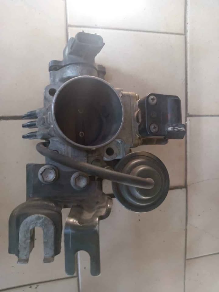 Toyota camry 2.2 2002 throttle body Toyota camry 2.2 2002 throttle body