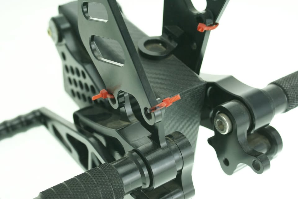 REAR SETS - SUPER BIKES