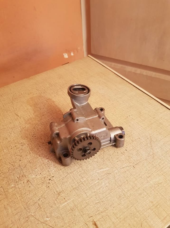 HYUNDAI OR KIA G4KD OIL PUMP FORSALE