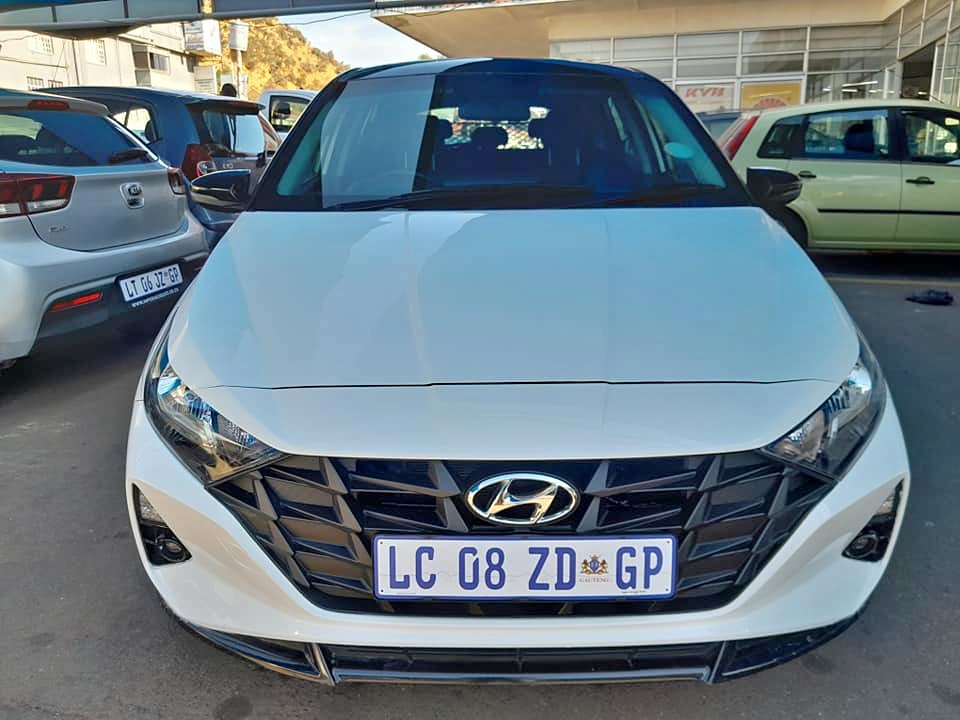 2023 HYUNDAI I20 1.0 SPORT MANUAL