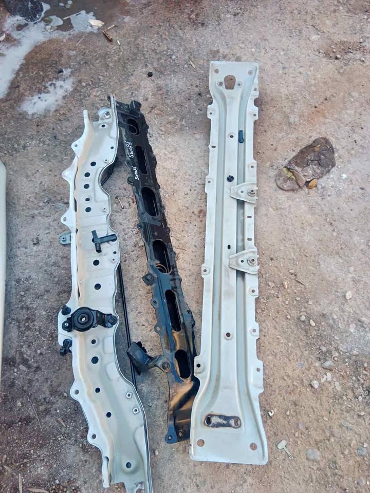 Suzuki Swift cradle and stiffener - Private Seller Suzuki Swift cradle and stiffener - Private Seller