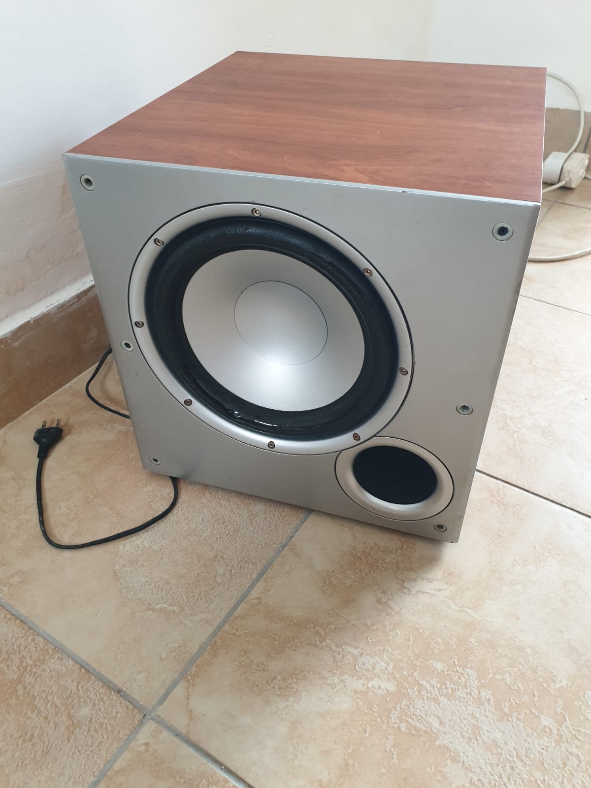Polk Audio subwoofer psw10