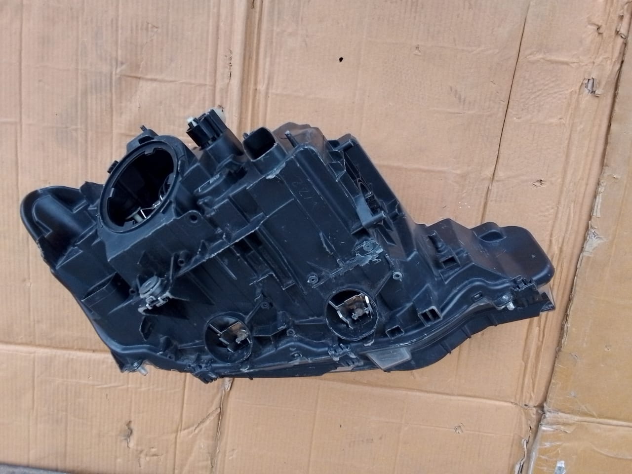 (2013-2015) BMW 3.SERIES F30 PREFACE LEFT SIDE XENON HEADLIGHT FOR SALE - Private Seller (2013-2015) BMW 3.SERIES F30 PREFACE LEFT SIDE XENON HEADLIGHT FOR SALE - Private Seller