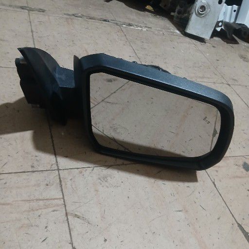 Ford ranger t9 side mirror - Private Seller Ford ranger t9 side mirror - Private Seller
