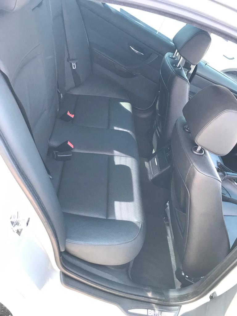 2009 BMW 323i Auto
