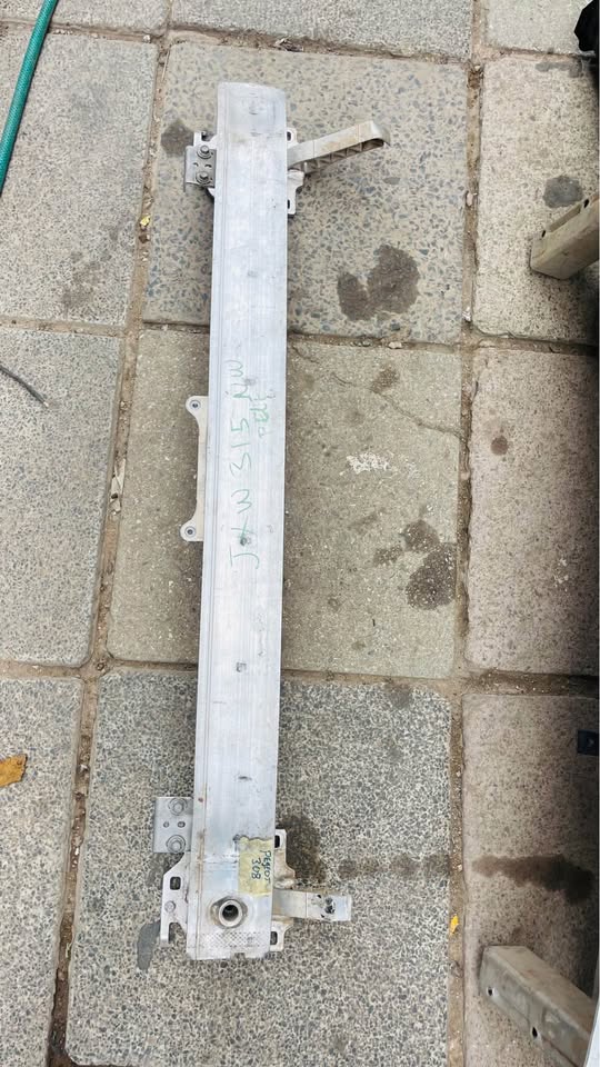 Peugeot 308 Stiffener - Private Seller Peugeot 308 Stiffener - Private Seller