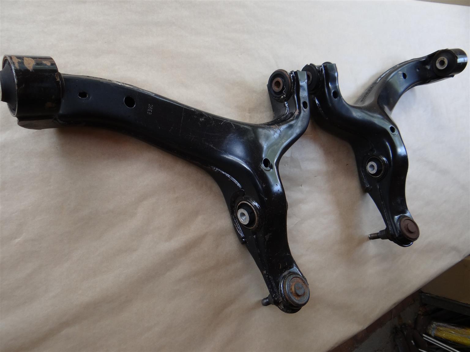 CONTROL ARMS – FRONT - RIGHT HAND SIDE – VW AMAROK