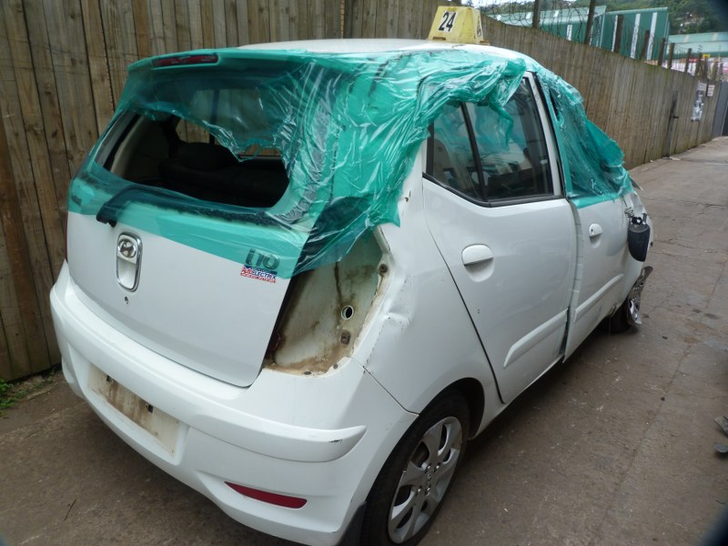 Hyundai i10 GLS 1.1 Manual G4HG White - 2012 SPARESBOYZ STRIPPING FOR SPARES - Private Seller Hyundai i10 GLS 1.1 Manual G4HG White - 2012 SPARESBOYZ STRIPPING FOR SPARES - Private Seller