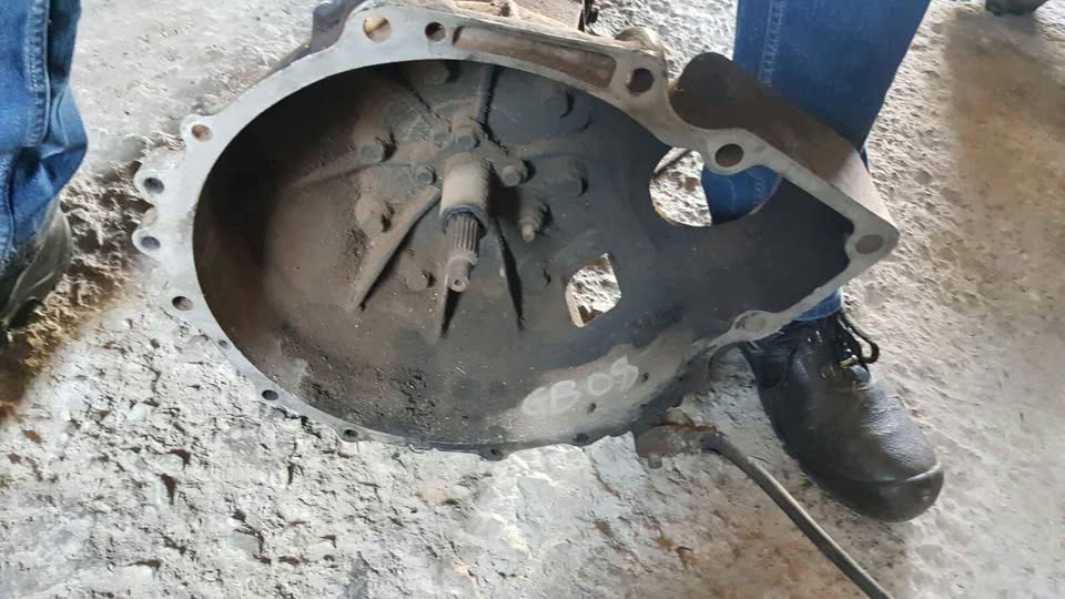 Kia k2.7 gearbox for sale - Private Seller Kia k2.7 gearbox for sale - Private Seller