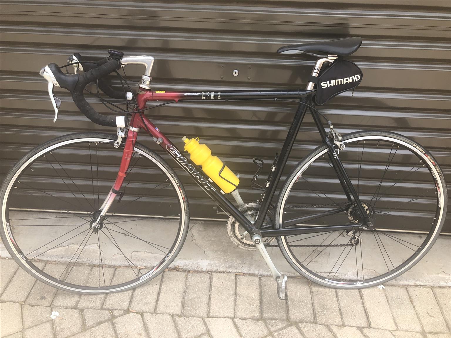 GIANT ROAD BIKE CADEX CFR2 FOR SALE Junk Mail