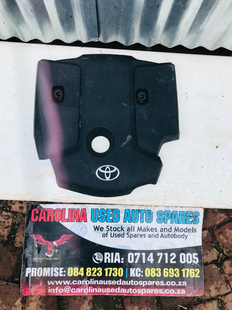 Toyota upper engine cover - Private Seller Toyota upper engine cover - Private Seller