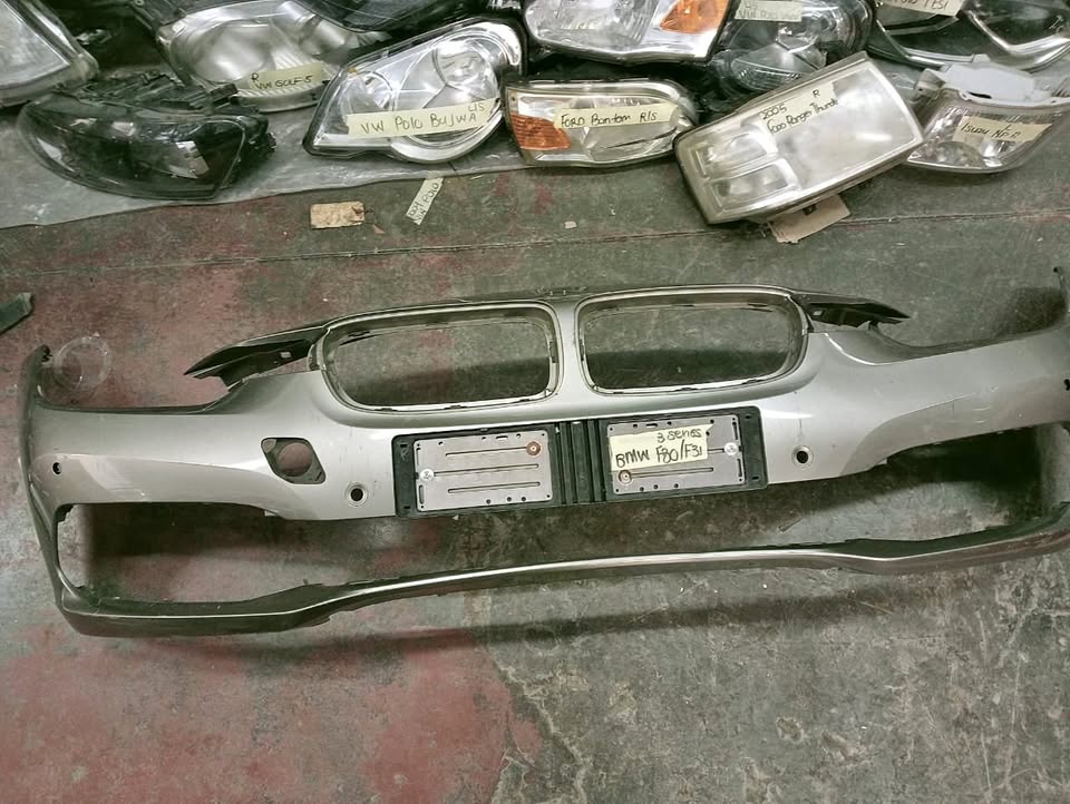 BMW F30 FRONT BUMPER - Private Seller BMW F30 FRONT BUMPER - Private Seller