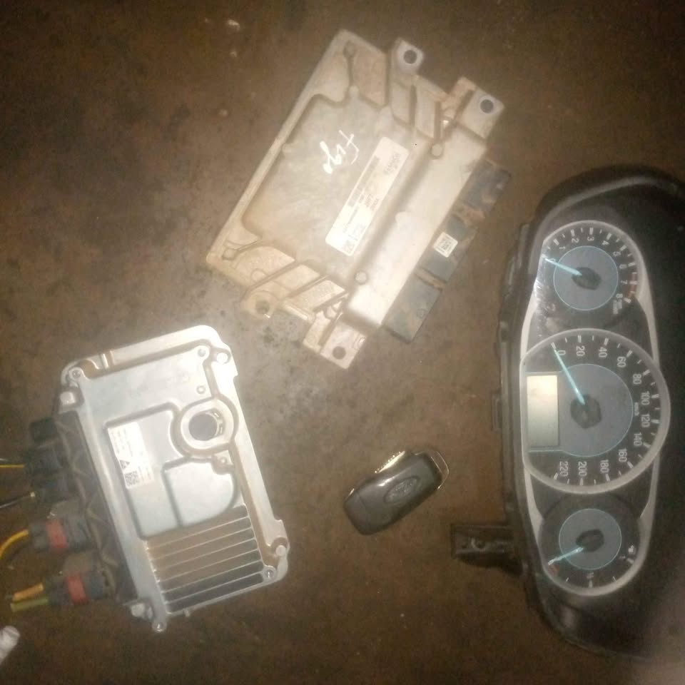 Ford Figo new shape complete locksets - Private Seller Ford Figo new shape complete locksets - Private Seller