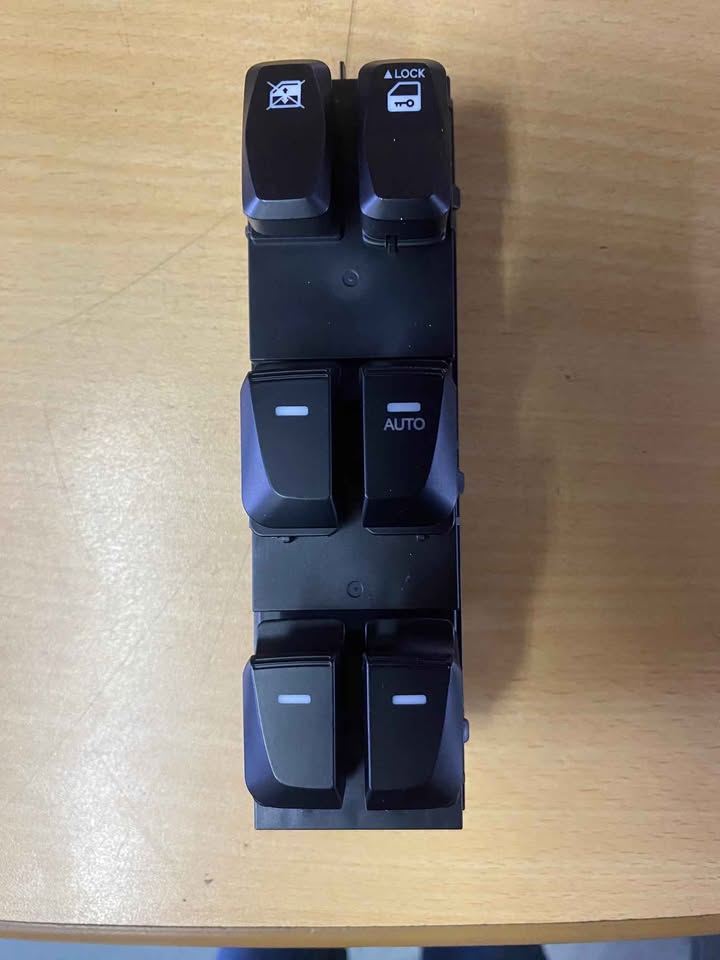 HYUNDAI IX35 WINDOW MASTER SWITCH - Private Seller