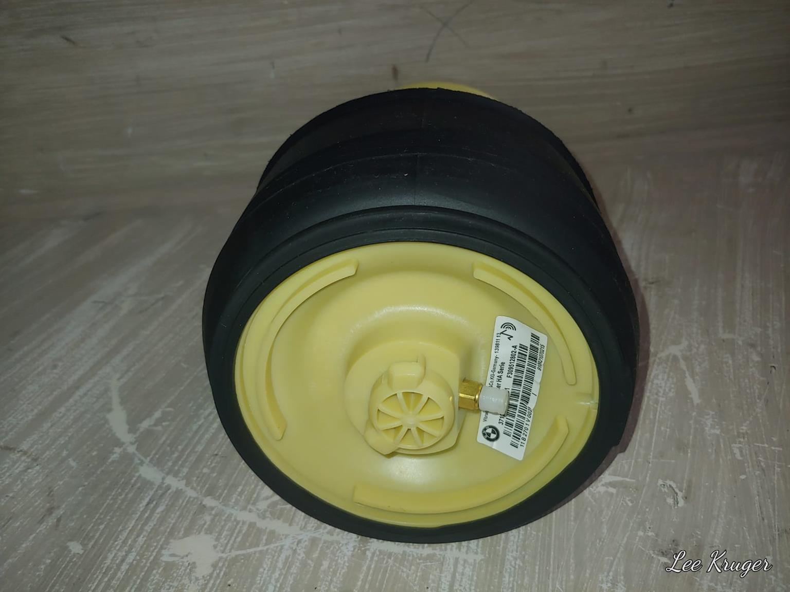 BMW E70 E71 New Rear Air Spring for sale - Private Seller BMW E70 E71 New Rear Air Spring for sale - Private Seller