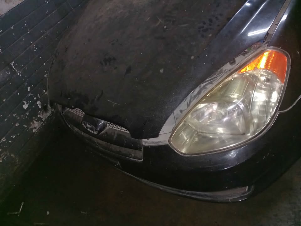 Hyundai accent 1.6 2006 to 2008 model for stripping - Private Seller