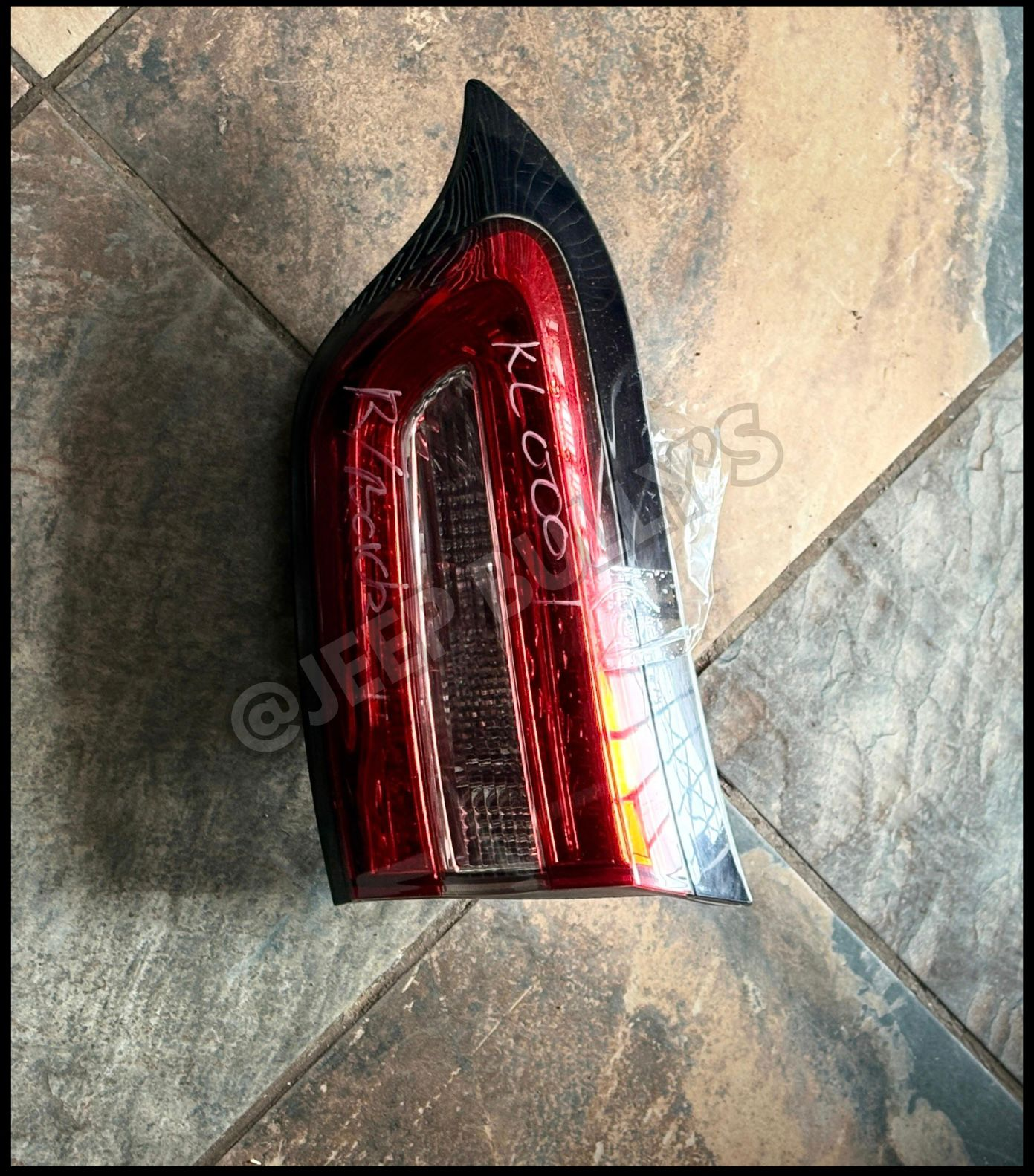 Jeep Cherokee KL Rear Lights | Used | FOR SALE - Private Seller Jeep Cherokee KL Rear Lights | Used | FOR SALE - Private Seller