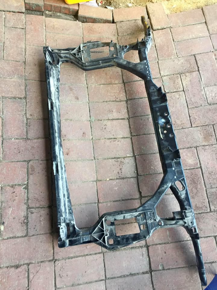 AUDI A4 A5 cradle for sale - Private Seller AUDI A4 A5 cradle for sale - Private Seller