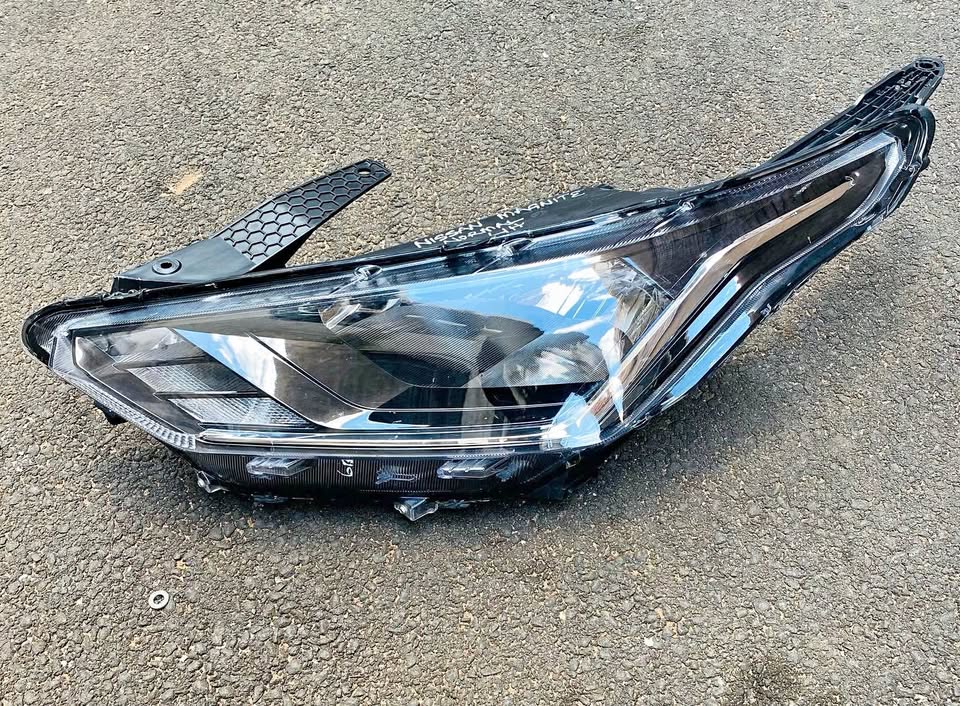 Nissan Magnite headlight - Private Seller Nissan Magnite headlight - Private Seller