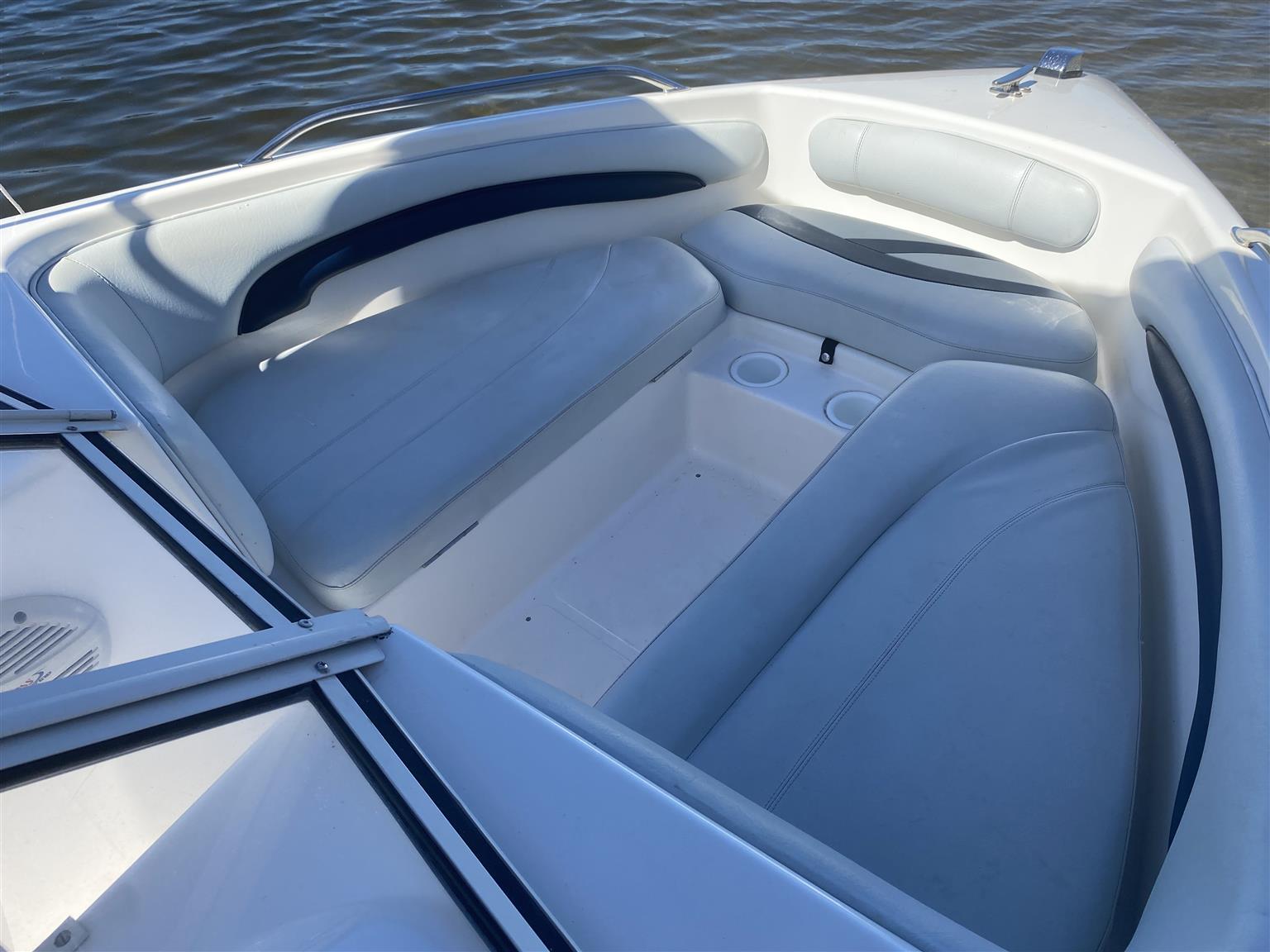 Panache 1850 SL – 8-Seater Bowrider with Yamaha VMAX 200HP