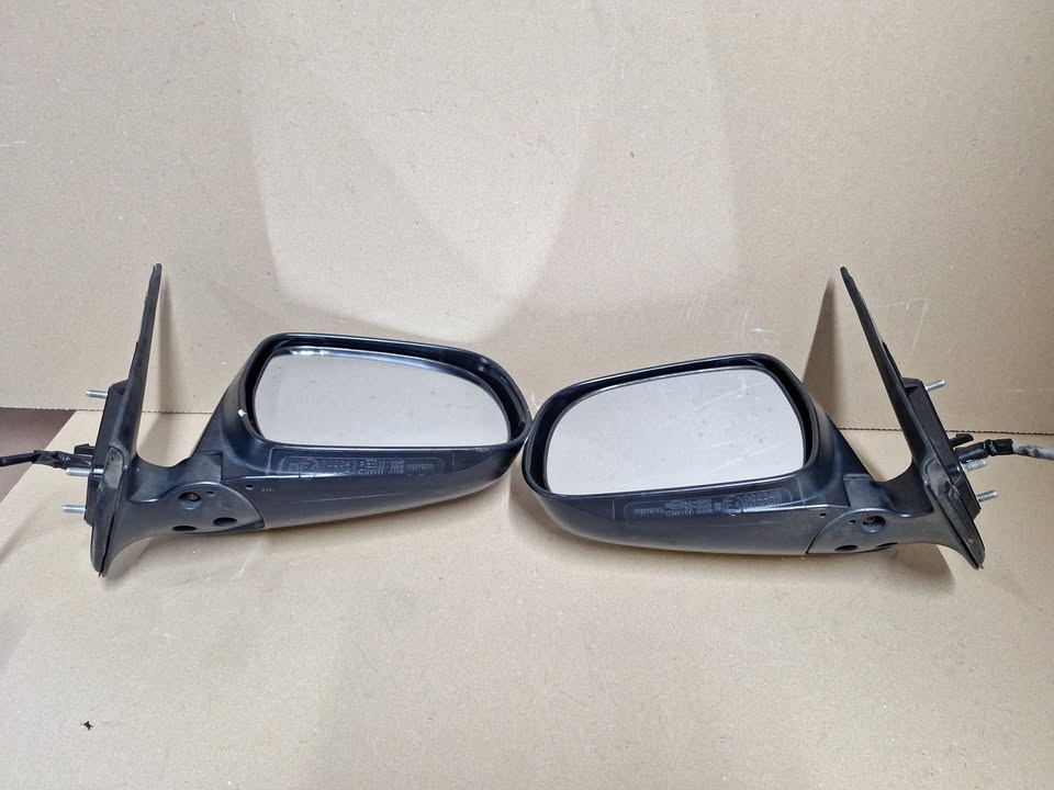Toyota Fortuner D4D Side Mirror (2010 - 2015) - Private Seller