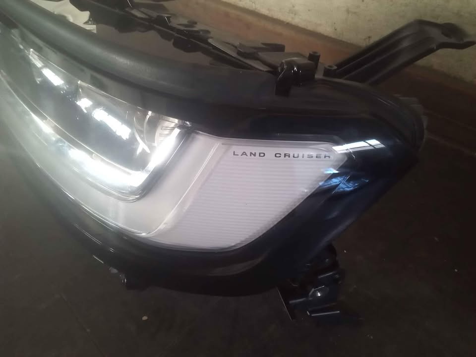 Land cruiser Left headlight
