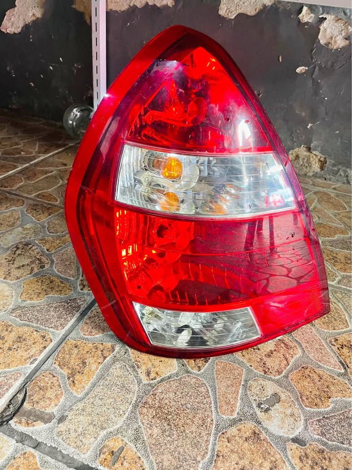 Tata Indigo taillight - Private Seller Tata Indigo taillight - Private Seller