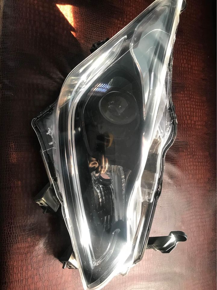 2022 Suzuki Baleno right headlight - Private Seller 2022 Suzuki Baleno right headlight - Private Seller