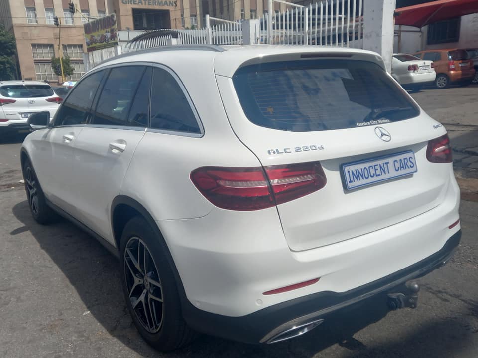 2018 MERCEDES BENZ 220d GLC DIESEL, AMG 4MATIC, AUTOMATIC, WHITE COLOUR