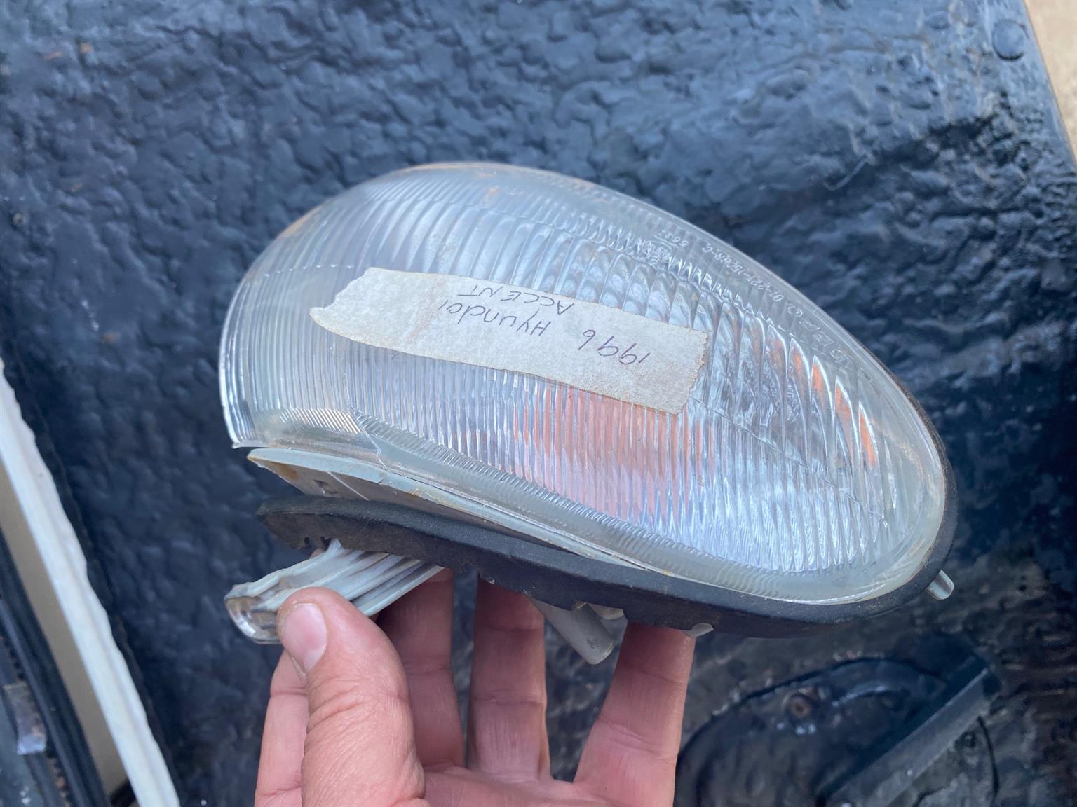 Hyundai Accent corner light - Private Seller